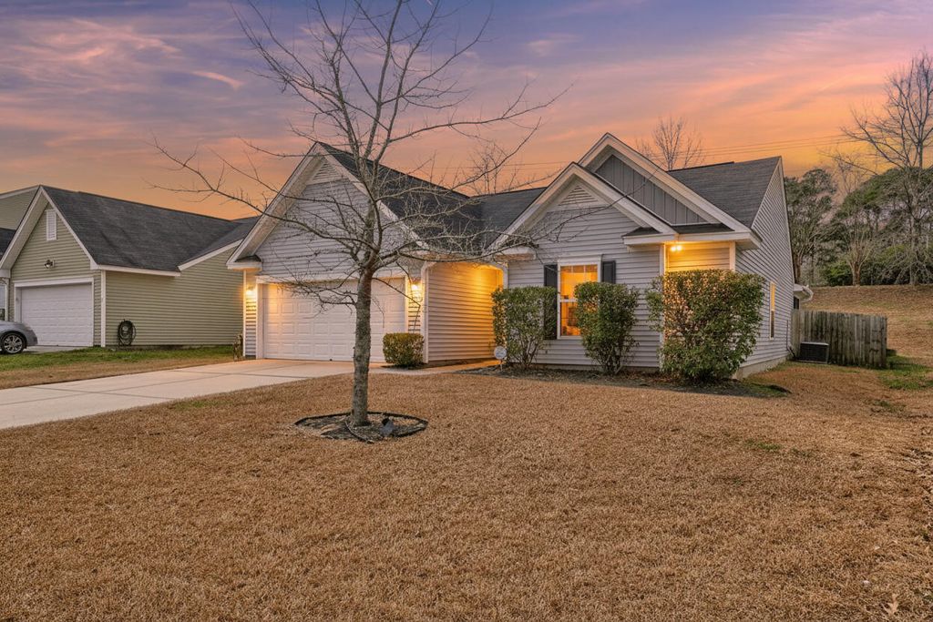 532 English Oak Circle, Moncks Corner, SC 29461