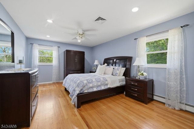 7 Kossuth Pl, Wayne Twp., NJ 07470