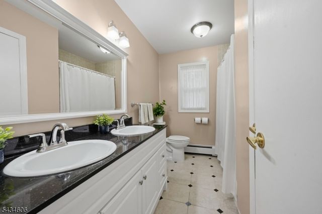 7 Kossuth Pl, Wayne Twp., NJ 07470
