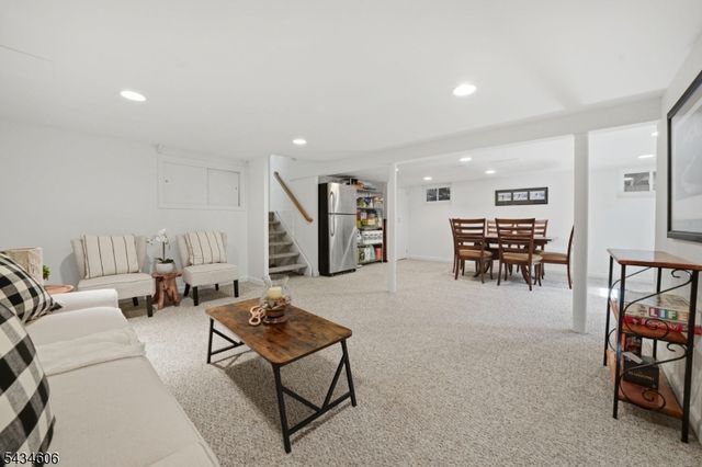 7 Kossuth Pl, Wayne Twp., NJ 07470
