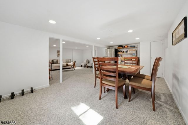 7 Kossuth Pl, Wayne Twp., NJ 07470