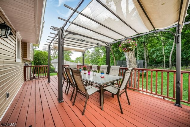 7 Kossuth Pl, Wayne Twp., NJ 07470