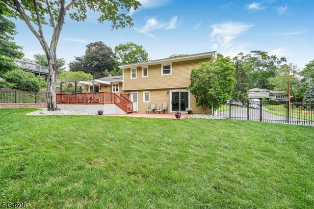 7 Kossuth Pl, Wayne Twp., NJ 07470
