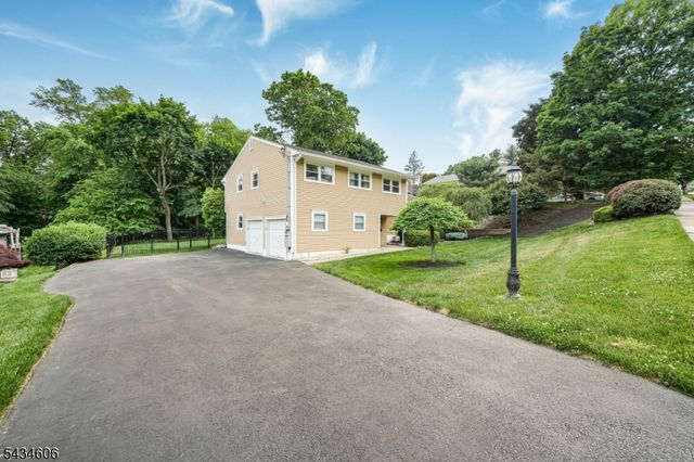 7 Kossuth Pl, Wayne Twp., NJ 07470