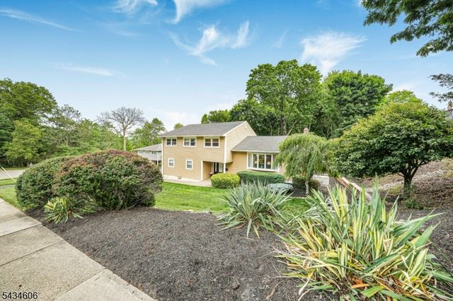 7 Kossuth Pl, Wayne Twp., NJ 07470