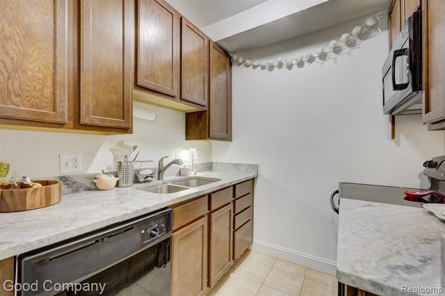 15 E Kirby Street 625, Detroit, MI 48202