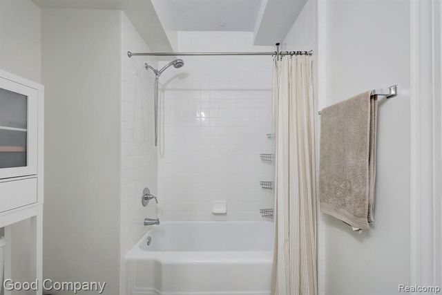 15 E Kirby Street 625, Detroit, MI 48202