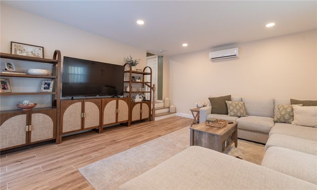 91 Windsor Park Drive, Coventry, RI 02816