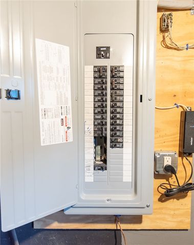 91 Windsor Park Drive, Coventry, RI 02816