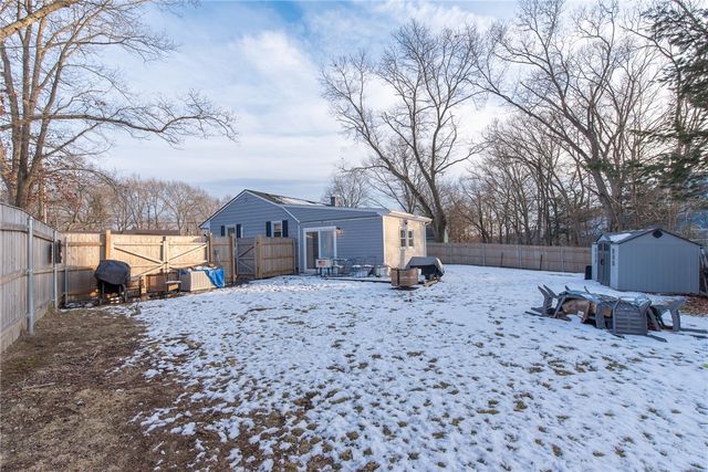 91 Windsor Park Drive, Coventry, RI 02816