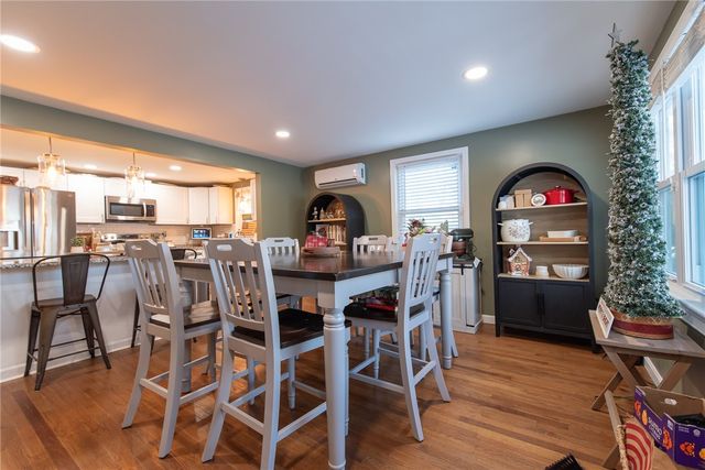 91 Windsor Park Drive, Coventry, RI 02816