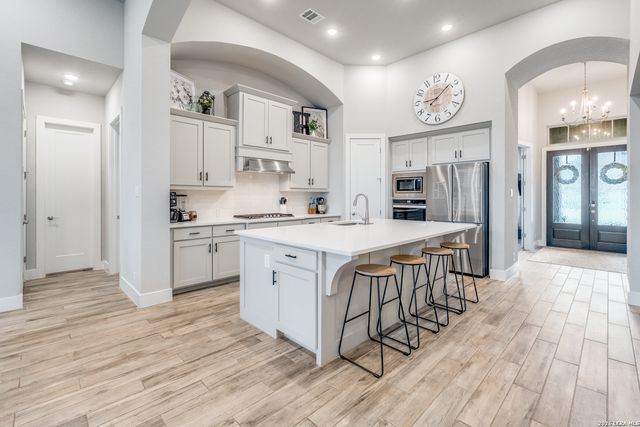 24727 Malka, San Antonio, TX 78261