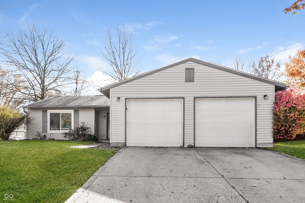 3811 Oil Creek Drive, Indianapolis, IN 46268