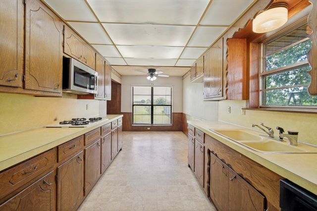 260 New Hope Road E, New Hope, TX 75071