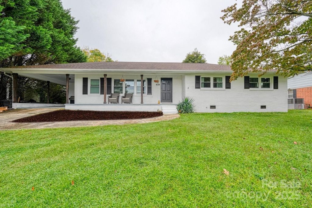 80 Morgan Street, Marion, NC 28752