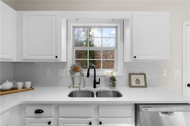 1061 Fishback Way, Sugar Hill, GA 30518