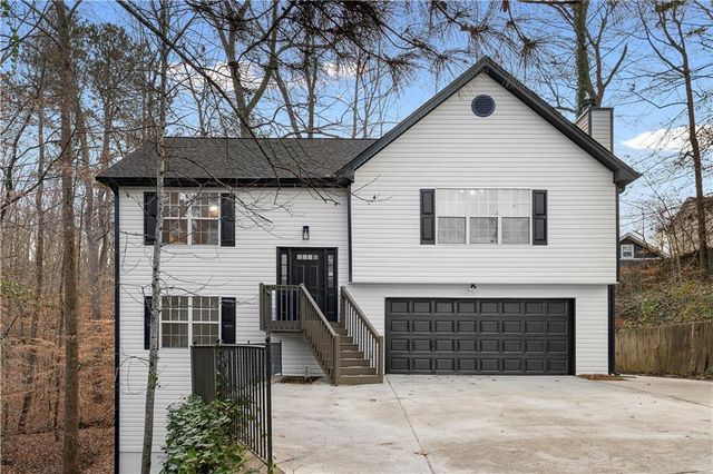 1061 Fishback Way, Sugar Hill, GA 30518