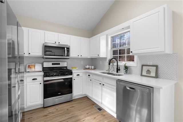 1061 Fishback Way, Sugar Hill, GA 30518