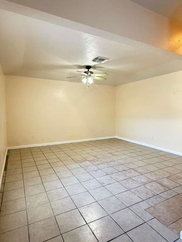 7318 Boone Road B, Houston, TX 77072