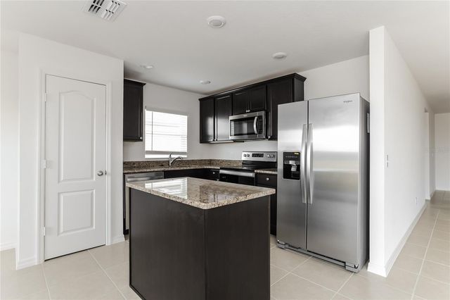 1724 CANAAN LOOP, Dundee, FL 33838