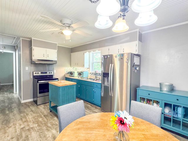 446 S CANAAN GROVE RD, Mason, TN 38049