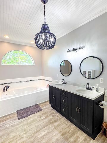 446 S CANAAN GROVE RD, Mason, TN 38049