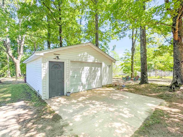 446 S CANAAN GROVE RD, Mason, TN 38049