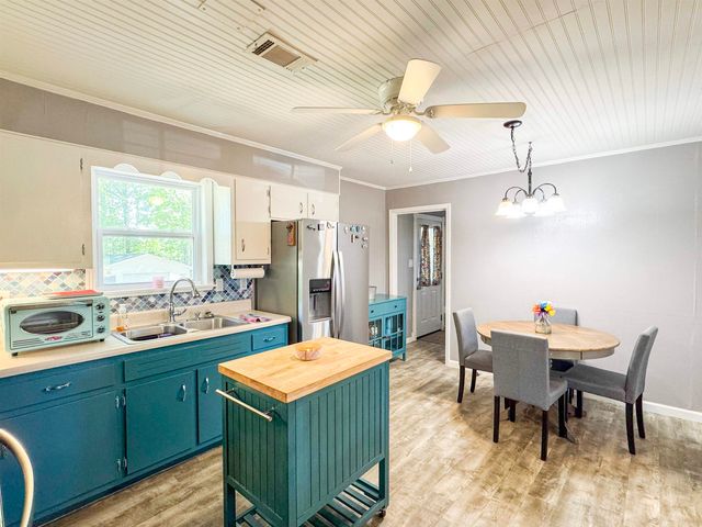 446 S CANAAN GROVE RD, Mason, TN 38049
