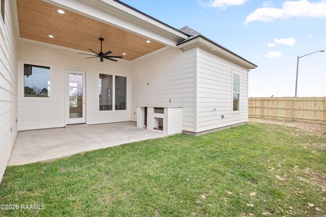 119 Travellers Palm Way, Youngsville, LA 70592