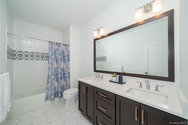 4 Wright Drive, Chappaqua, NY 10514