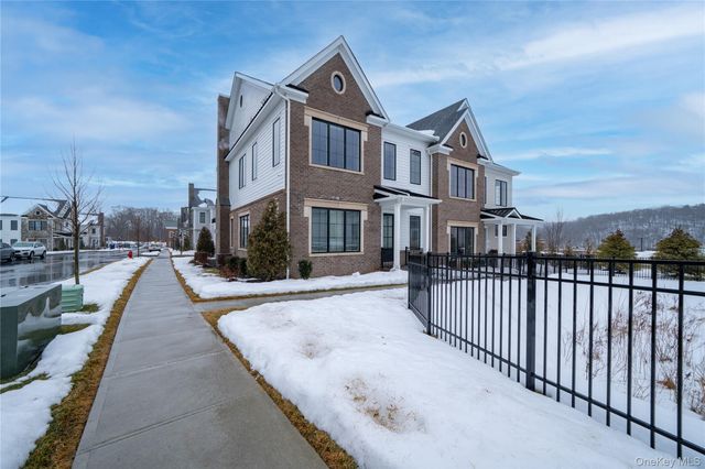 4 Wright Drive, Chappaqua, NY 10514