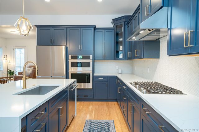 4 Wright Drive, Chappaqua, NY 10514