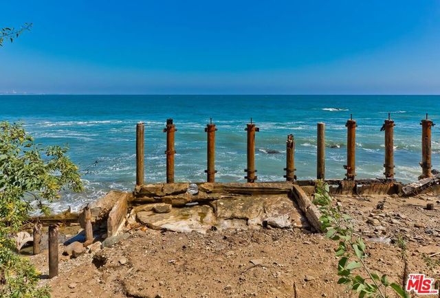19850 Pacific Coast Highway, Malibu, CA 90265