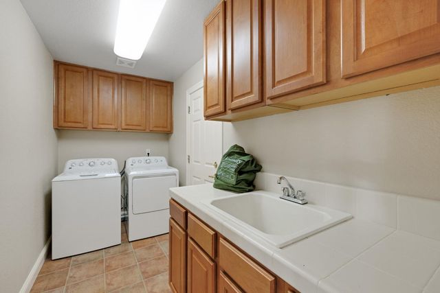 1806 Whimbrel Ct, Rocklin, CA 95765