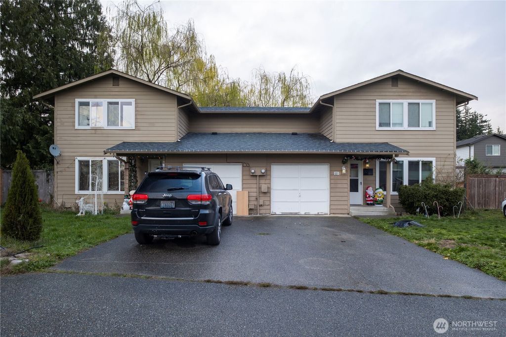 10425 Holly Drive, Everett, WA 98204