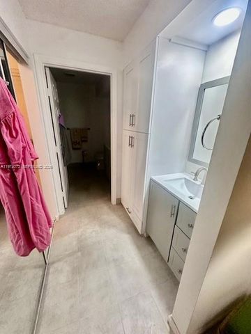 705 SE 25th Ln, Homestead, FL 33033