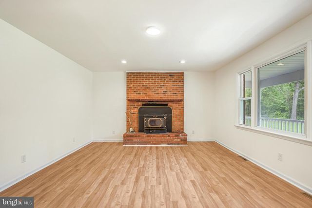 6004 MASSAPONAX CHURCH RD, Fredericksburg, VA 22407