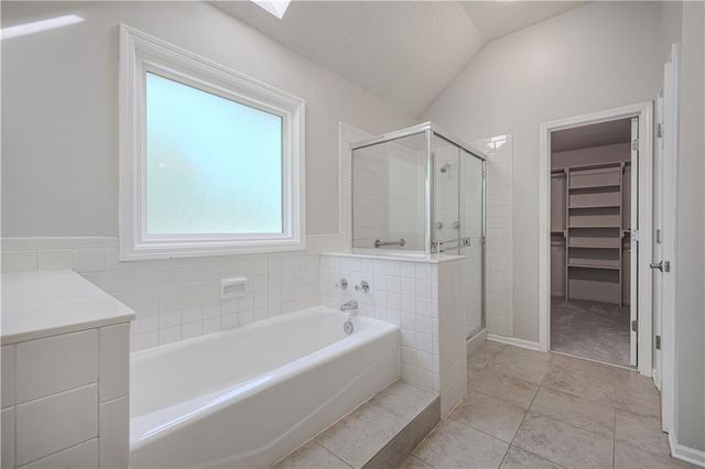 11600 W 117th Terrace, Overland Park, KS 66210