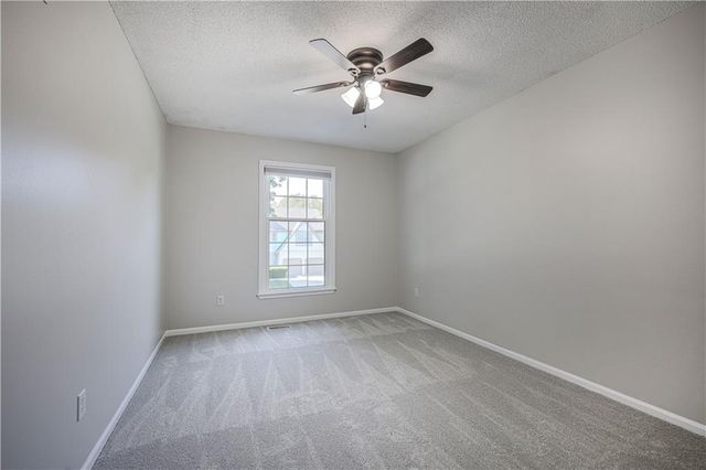11600 W 117th Terrace, Overland Park, KS 66210