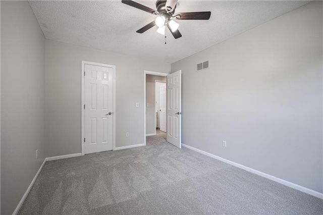 11600 W 117th Terrace, Overland Park, KS 66210