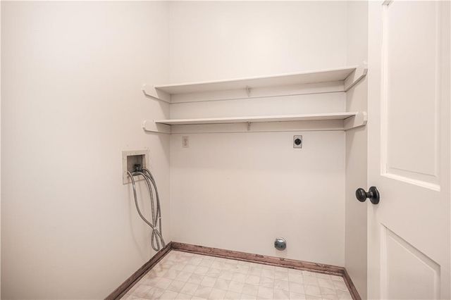11600 W 117th Terrace, Overland Park, KS 66210