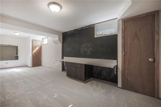 11600 W 117th Terrace, Overland Park, KS 66210
