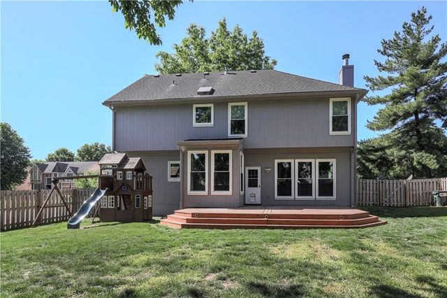 11600 W 117th Terrace, Overland Park, KS 66210