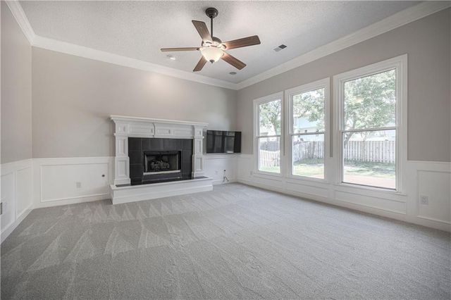 11600 W 117th Terrace, Overland Park, KS 66210