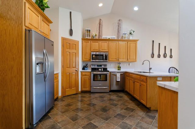 1843 MISTY MOON WAY, De Pere, WI 54115