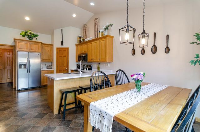 1843 MISTY MOON WAY, De Pere, WI 54115