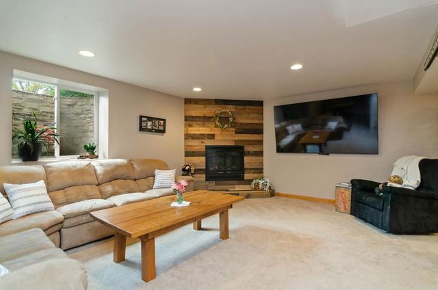 1843 MISTY MOON WAY, De Pere, WI 54115