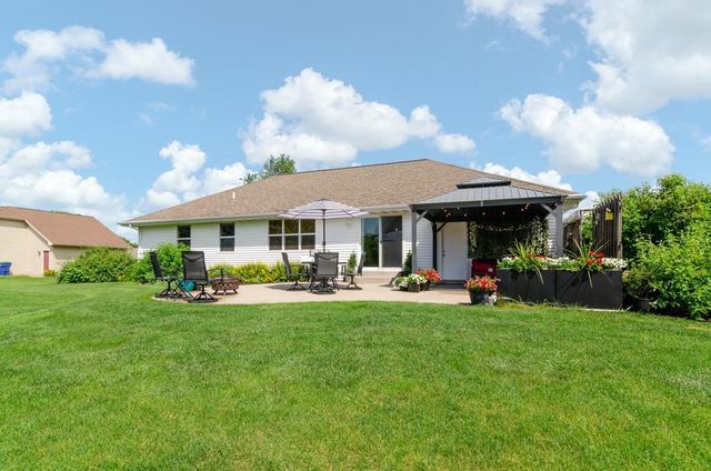 1843 MISTY MOON WAY, De Pere, WI 54115