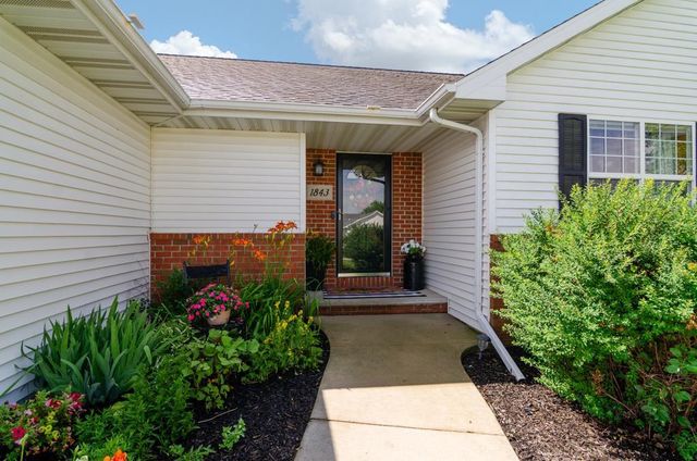 1843 MISTY MOON WAY, De Pere, WI 54115