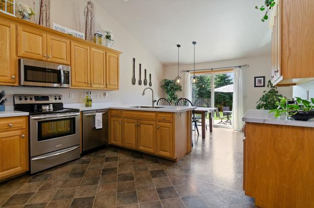 1843 MISTY MOON WAY, De Pere, WI 54115
